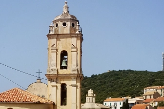 AUX DEUX CLOCHES